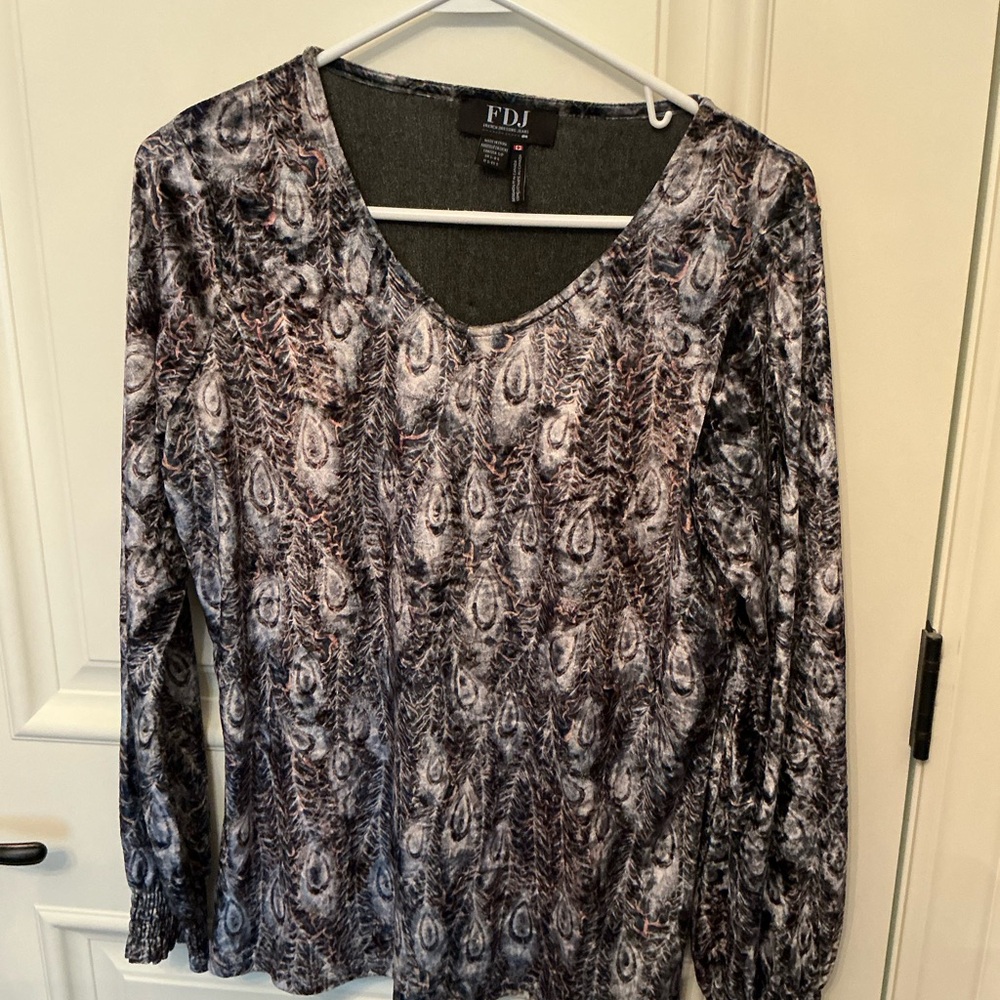 Elegant Silver and Blue Fitted Long Sleeve Top